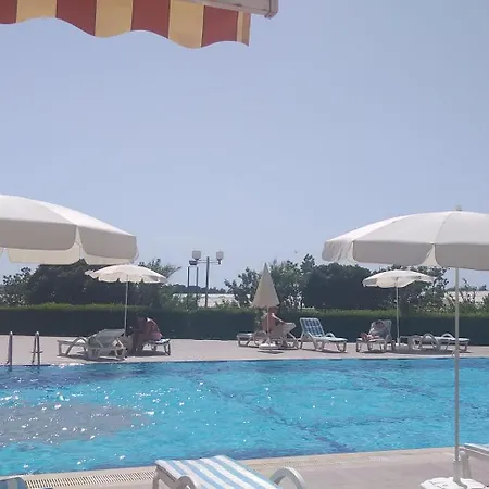 Sunset Resort, 5* Hotel/beach Facilities Apartmán *